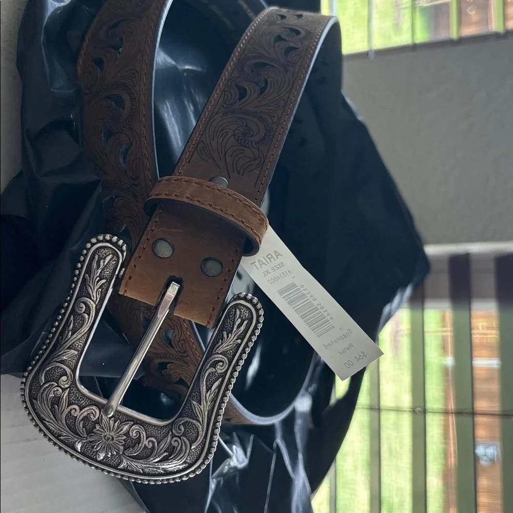 🤠 Ariat Women’s Tooled Leather Western Belt with Decorative Silver Buckle - Tan